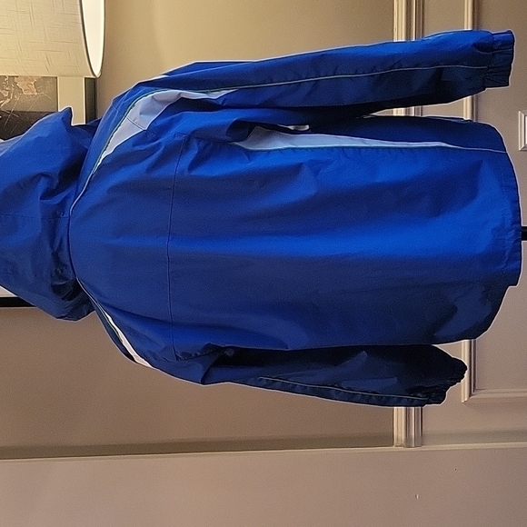 London Fog Windbreaker - Picture 6 of 7